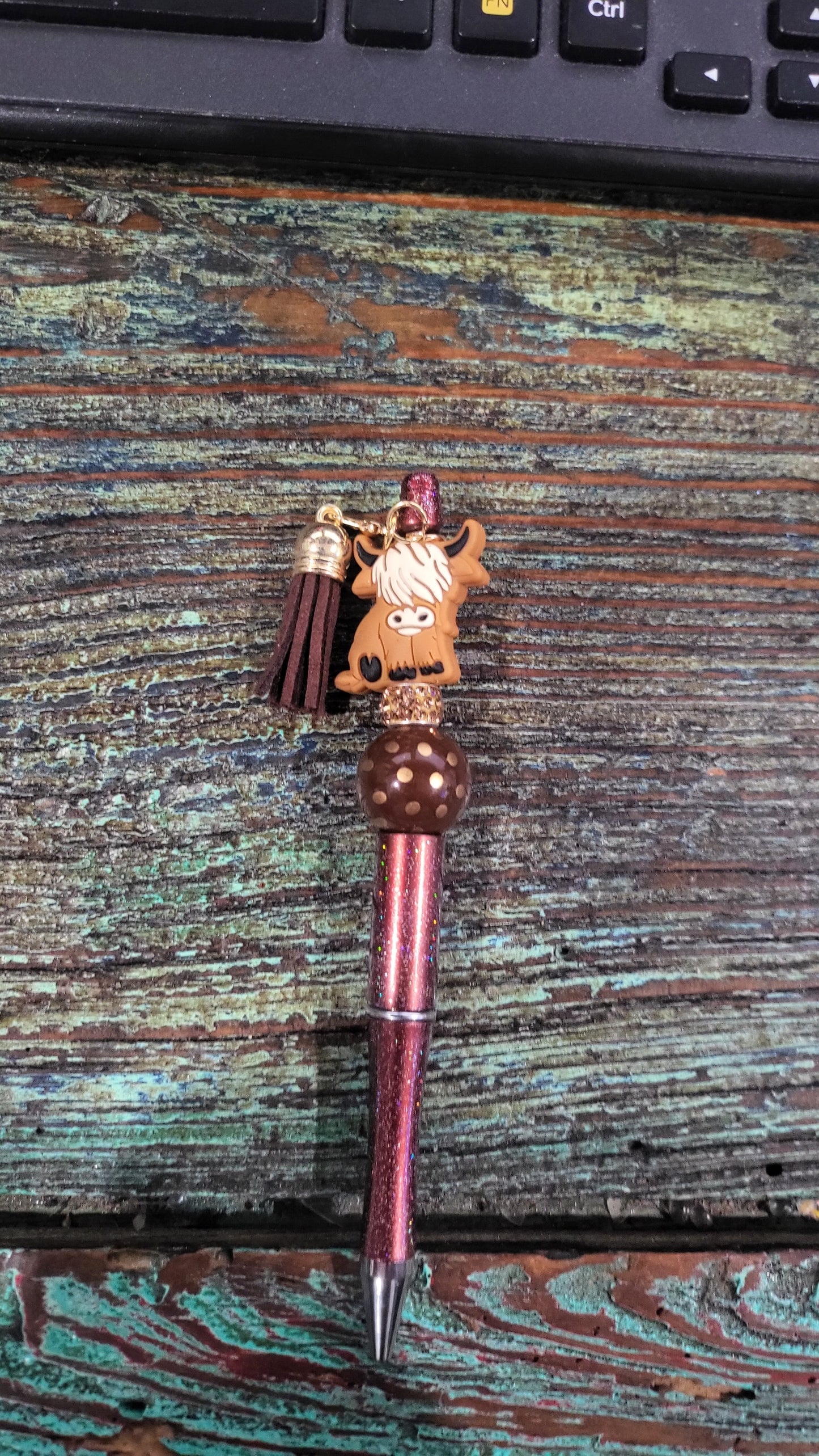 Highland Cow Beaded Pen